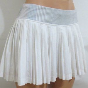 Lululemon pleated skirt